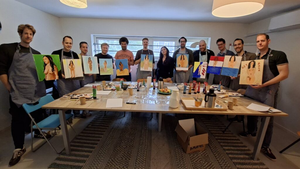 vrijgezellenfeest verjaardag naaktmodel schilderen bodypainting naakte butler sexy striptease stripper act erotisch uitje vriendinnen dag Amsterdam Amersfoort Arnhem Eindhoven Maastricht Nijmegen Tilburg Utrecht